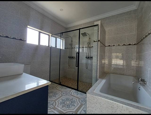 5 BEDROOM HOUSE FOR SALE IN HILTON GARDENS